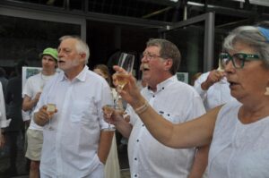 Dîner en blanc